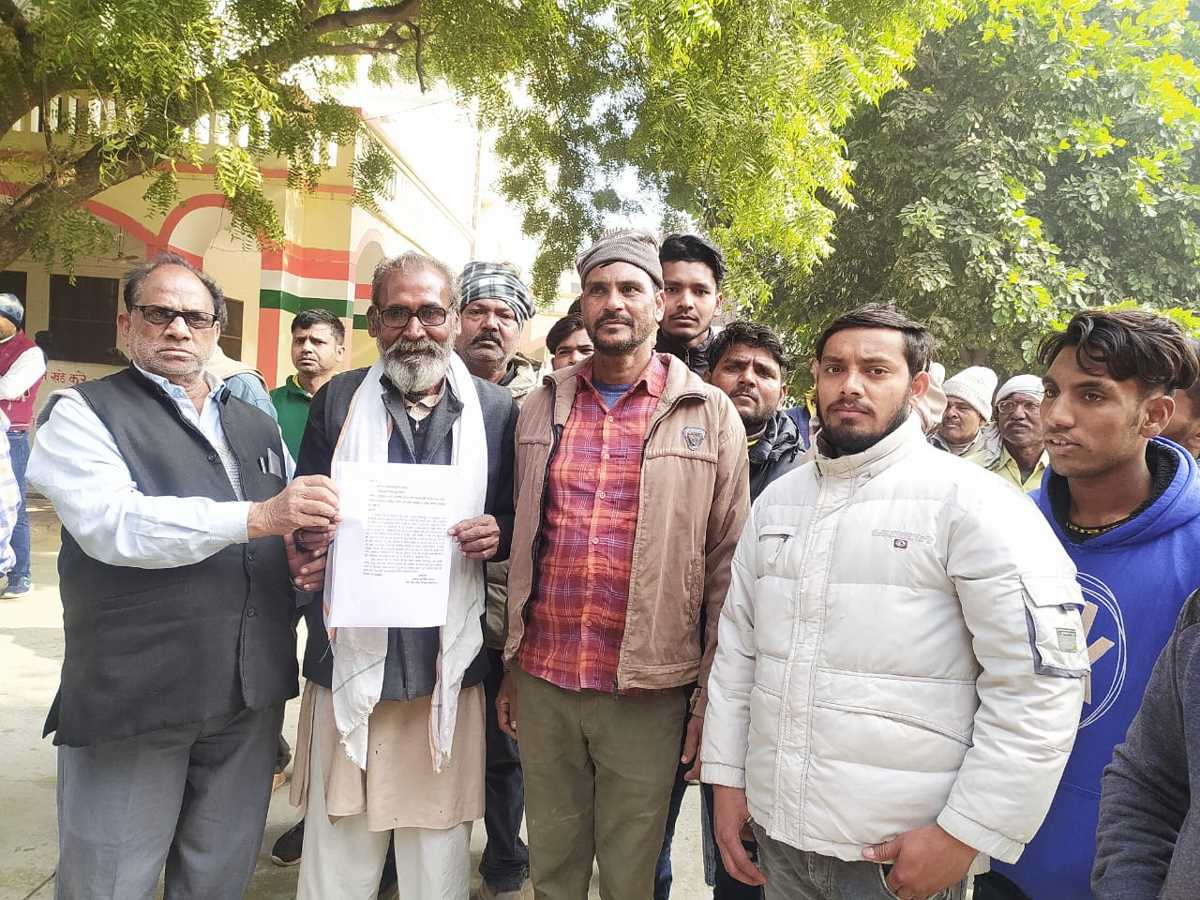जबरजस्ती शमशान की भूमि पर सफेद पोश! नेताओं की आड़ में चल रहा अवैध कब्जा